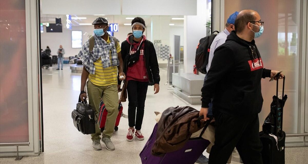 Χώρες σε όλο τον κόσμο σχεδιάζουν τον “οδικό χάρτη” για την επιστροφή στην ομαλότητα