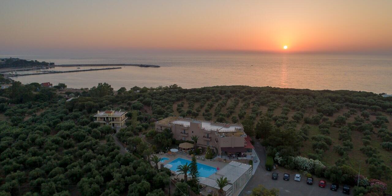 Apollo Art Hotel: Φιλοξενία υψηλού επιπέδου στην καρδιά ενός ελαιώνα