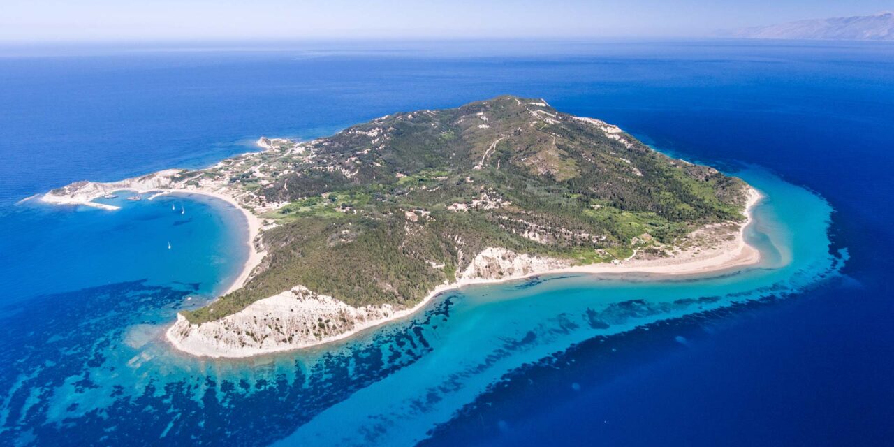 Ταξιδεύοντας στην Ερείκουσα, στο βορειότερο κατοικήσιμο νησί του Ιονίου πελάγους