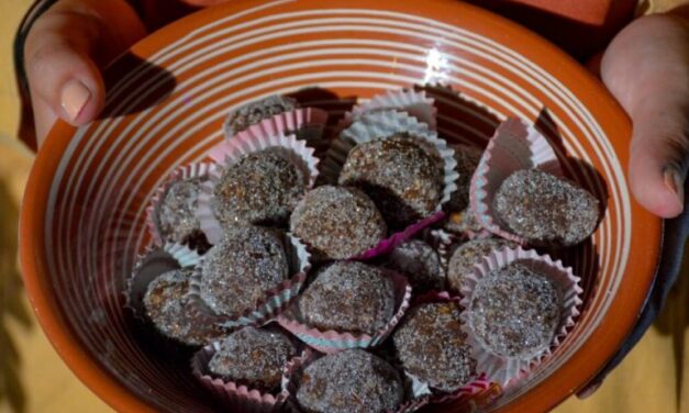 Μπουσέ Σαντορίνης… για να μοσχοβολήσει το σπίτι σας Κυκλάδες