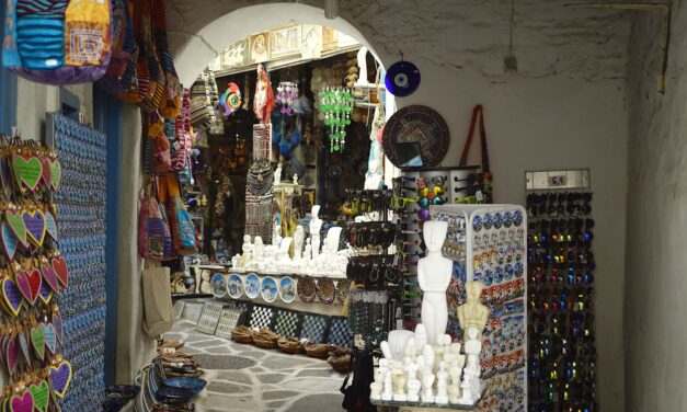 Έρχεται πρόγραμμα ενίσχυσης 425 εκατ. ευρώ για τον τουρισμό