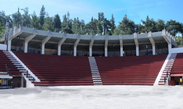 Ανοίγουν θέατρα και συναυλίες σε υπαίθριους χώρους – Αναλυτικά τα μέτρα