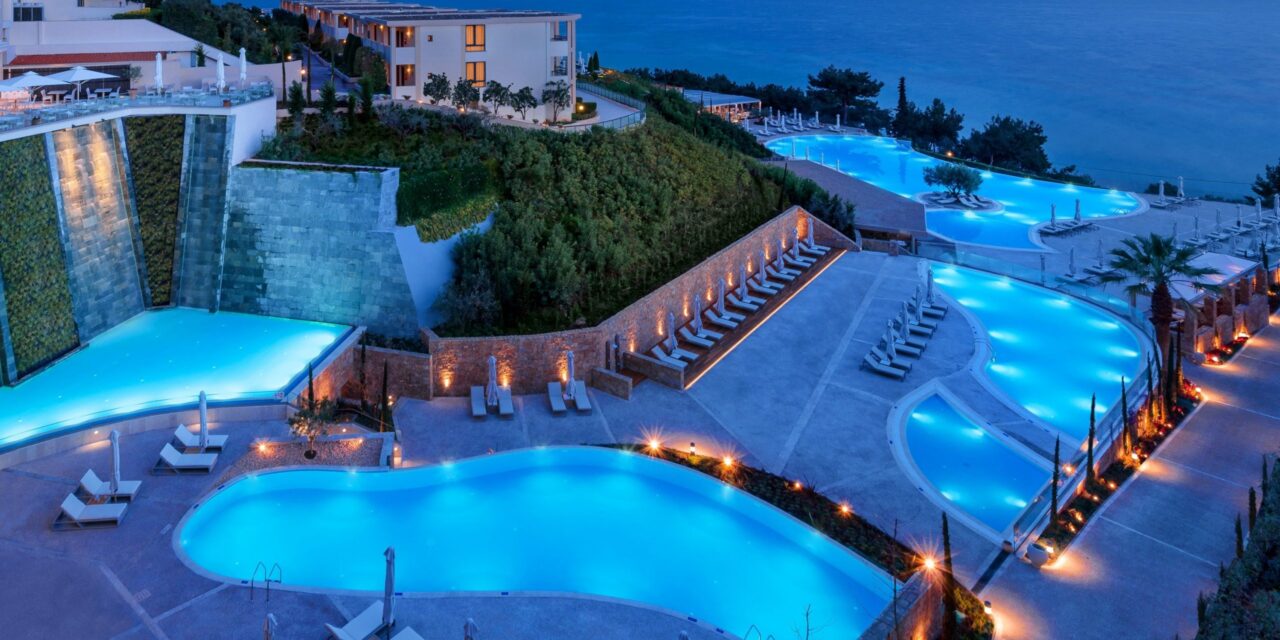 Το TripAdvisor έκανε μια λίστα με τα καλύτερα ξενοδοχεία του κόσμου για φέτος – Ανάμεσα τους 2 ελληνικά