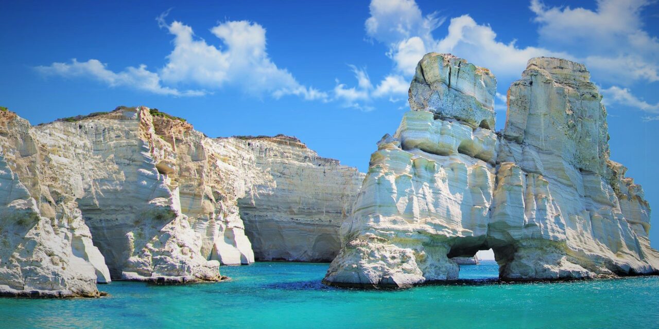 Columbus Travel: Η Μήλος ο ιδανικός προορισμός χωρίς συνωστισμό