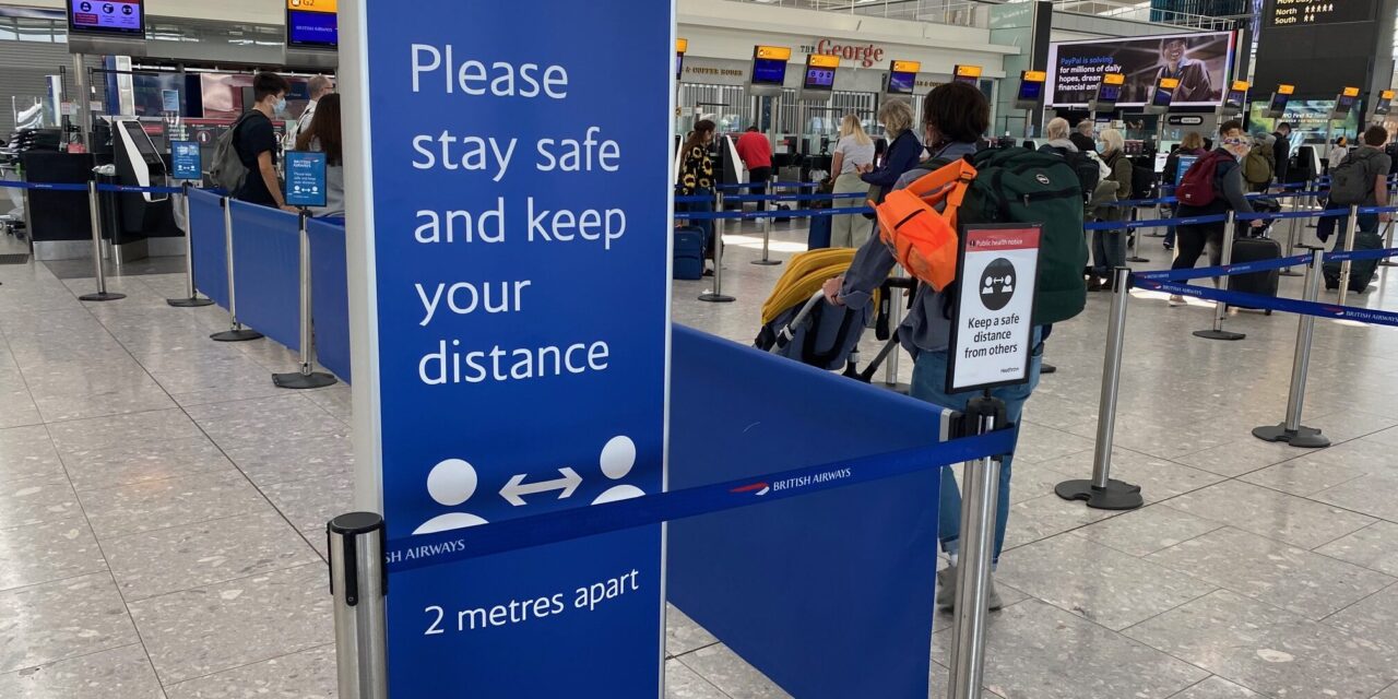 Βρετανία: Τέλος η καραντίνα για τους εμβολιασμένους που επιστρέφουν από Ελλάδα