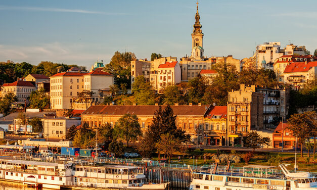 Σερβία: Ο «τουρισμός της καραντίνας» φέρνει χιλιάδες Ινδούς στο Βελιγράδι