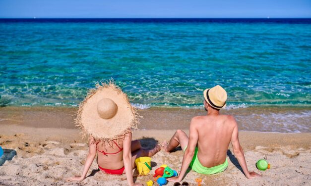 DW: «Χρυσό» καλοκαίρι για τον ελληνικό τουρισμό