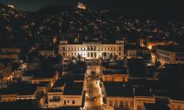 Μουσικό ταξίδι στη Σύρο: Έρχεται το 27ο Φεστιβάλ Κιθάρας Ερμούπολης