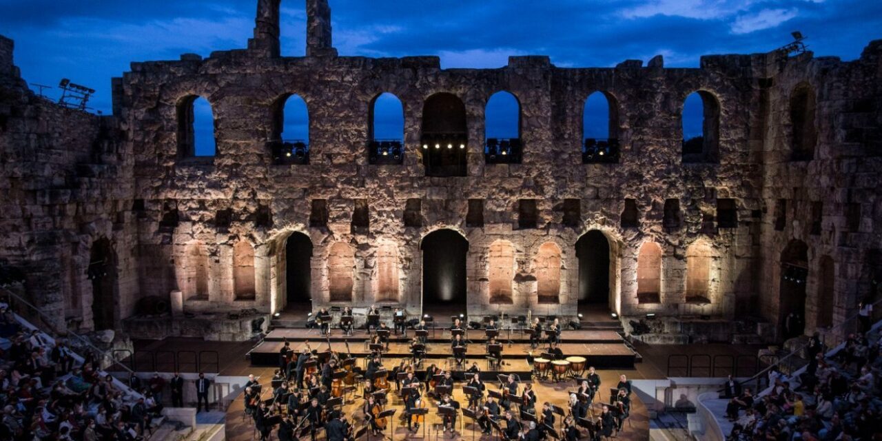 200 Χρόνια Δημοτικό Τραγούδι: Όταν το παρελθόν συναντά το παρόν στο Ηρώδειο