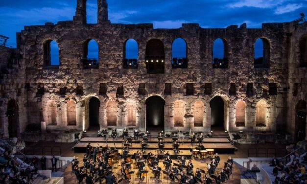 200 Χρόνια Δημοτικό Τραγούδι: Όταν το παρελθόν συναντά το παρόν στο Ηρώδειο