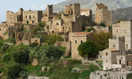 Βάθεια: Η πυργοπολιτεία που σε ταξιδεύει στον χρόνο