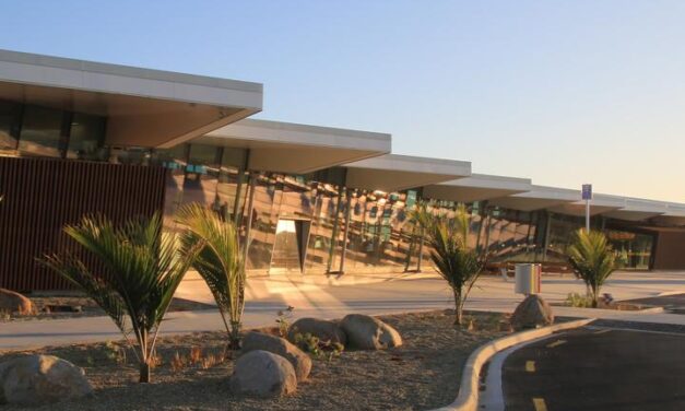 Νέα Ζηλανδία: Ένα μικρό αεροδρόμιο κρύβει μια ιστορία αγάπης και διεκδικεί βραβείο