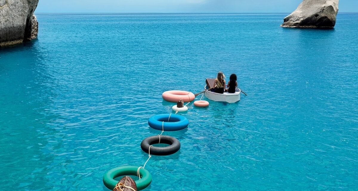 Louis Vuitton: Αυτό το κυκλαδίτικο νησί πρωταγωνιστεί στη νέα καμπάνια του γαλλικού οίκου