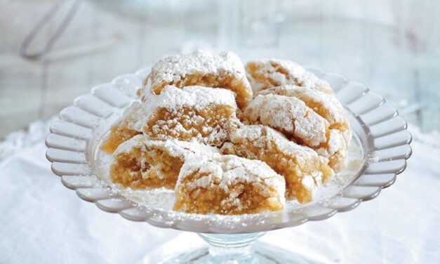 Ζαχαρομπακλαβάς: Το γλυκό της χαράς από την Πάρο