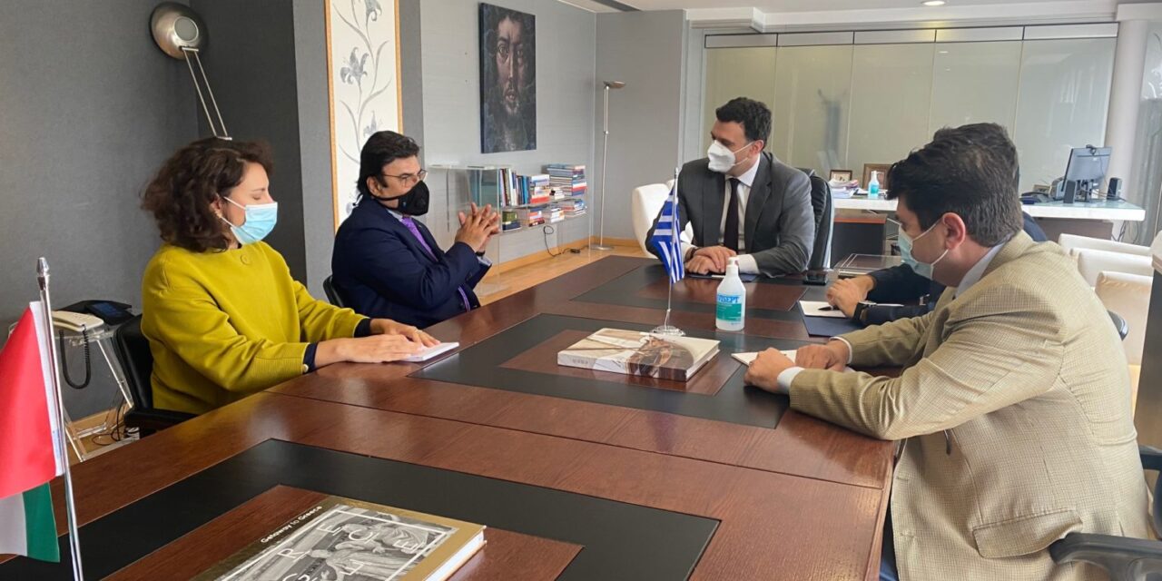 Συνάντηση Κικίλια με τον Πρέσβη των ΗΑΕ – Οι άριστες διμερείς σχέσεις στο επίκεντρο