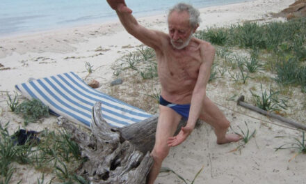 Ιταλός «Ροβινσώνας Κρούσος» επέστρεψε στον πολιτισμό – Ζούσε 32 χρόνια απομονωμένος σε ένα νησάκι