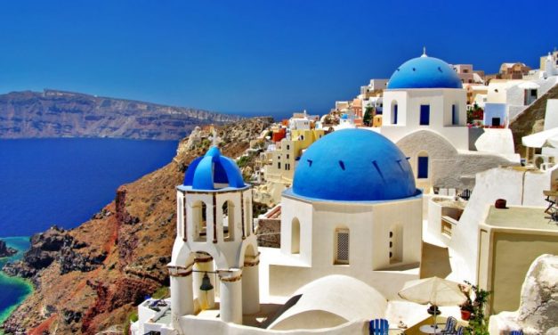 Leisure Lifestyle Awards 2024: Σημαντικές διακρίσεις για Ελλάδα και Σαντορίνη