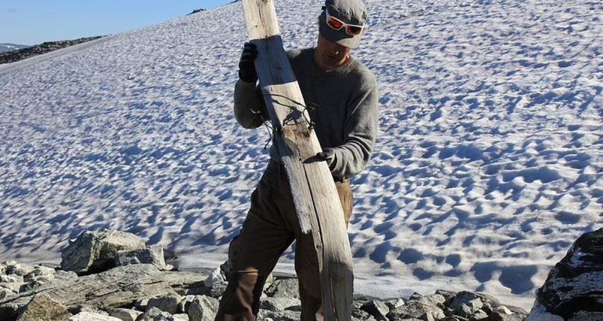 Νορβηγία: Ανακάλυψαν ζευγάρι ξύλινων πέδιλων σκι ηλικίας… 1.300 ετών
