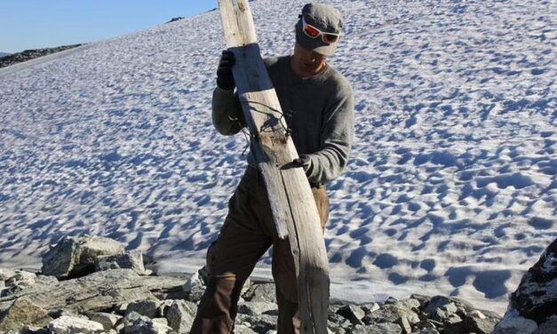 Νορβηγία: Ανακάλυψαν ζευγάρι ξύλινων πέδιλων σκι ηλικίας… 1.300 ετών