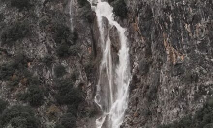 Σπάνιο φαινόμενο στα Τρίκαλα: Καταρράκτης αναγεννιέται μόνο όταν θέλει! (video)