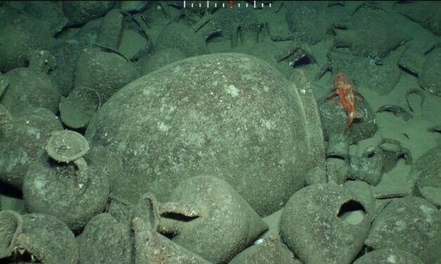 Ναυάγιο στα Κύθηρα: Εντυπωσιακές εικόνες από την αρχαιολογική έρευνα