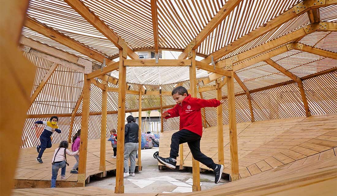 «Santiago Area»: Πάρκινγκ στη Βαλένθια μετατρέπεται σε παιδότοπο