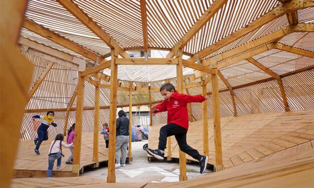 «Santiago Area»: Πάρκινγκ στη Βαλένθια μετατρέπεται σε παιδότοπο