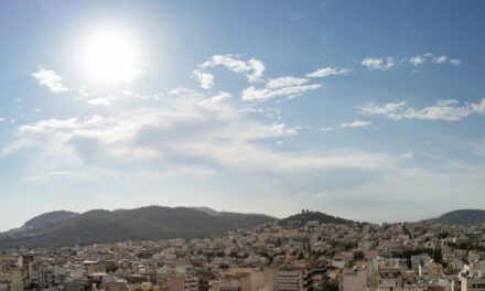 Καιρός: Ηλιοφάνεια και αφρικανική σκόνη