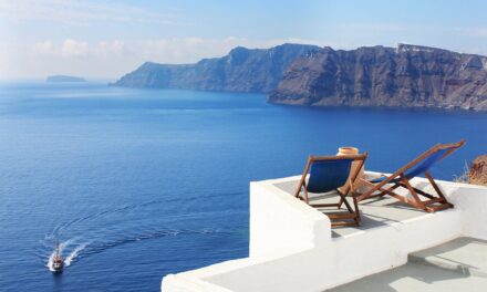 Τουρισμός: Στα 8,75 δισ. ευρώ οι εισπράξεις των τουριστικών εσόδων από τον Ιανουάριο μέχρι και το Σεπτέμβριο