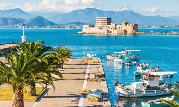 Booking.com: Το Ναύπλιο μέσα στις πιο φιλόξενες πόλεις στον κόσμο για τους ταξιδιώτες το 2022