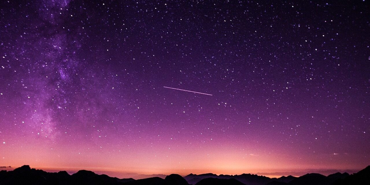 Κορυφώνεται η βροχή των διαττόντων Λεοντιδών – Ορατή και από την Ελλάδα