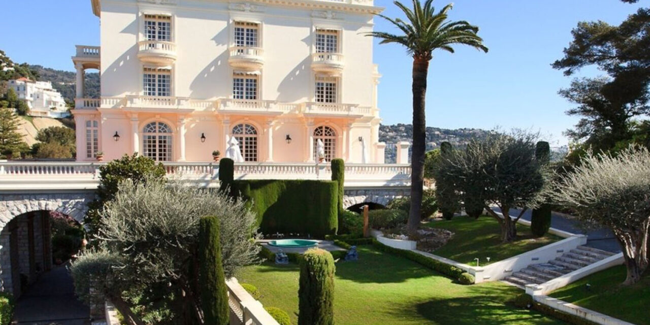 Ψάχνετε σπίτι; – Η θερινή κατοικία του Καρλ Λάγκερφελντ είναι διαθέσιμη προς ενοικίαση