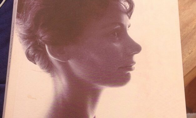 Η περήφανη “Νίκη” του Χρήστου Χωμενίδη απέσπασε το Βραβείο Ευρωπαϊκού Μυθιστορήματος