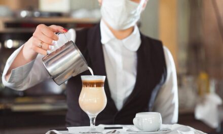 Υπουργείο Εργασίας: Κάθε πότε θα κάνουν και θα υποβάλλουν rapid test οι ανεμβολίαστοι εργαζόμενοι