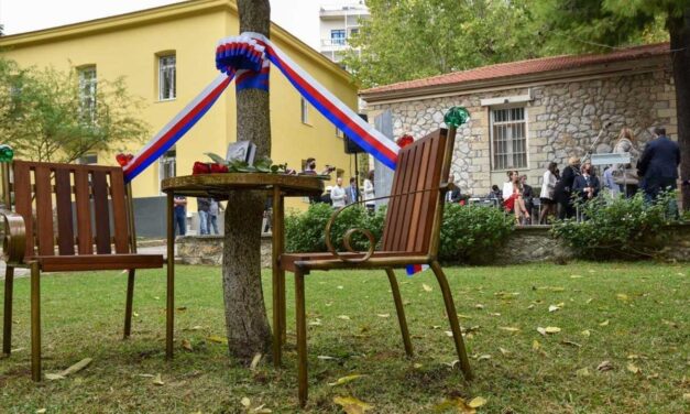 Το «παγκάκι του Βάτσλαβ Χάβελ» στην Αθήνα