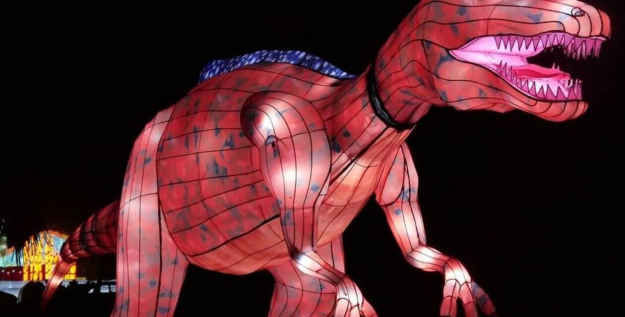 Παρίσι: Απόκοσμα πλάσματα “στοιχειώνουν” τον κήπο Jardin des Plantes