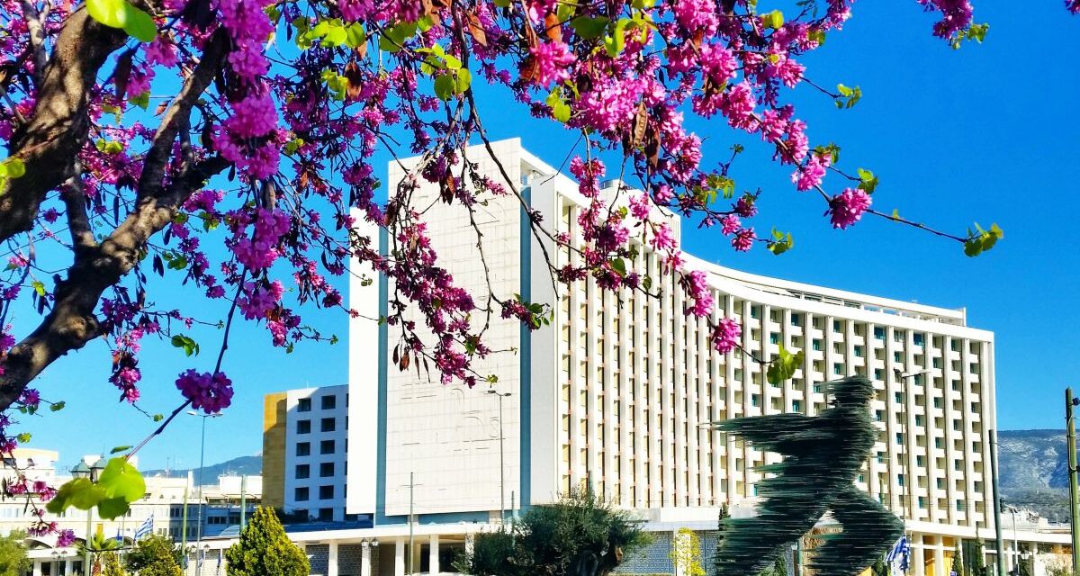 Σε έναν καινοτόμο και πολυδιάστατο προορισμό μετατρέπεται το Hilton – Συνεργασία με την Ιονική Ξενοδοχειακή