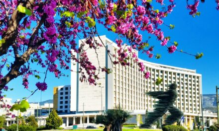 Σε έναν καινοτόμο και πολυδιάστατο προορισμό μετατρέπεται το Hilton – Συνεργασία με την Ιονική Ξενοδοχειακή