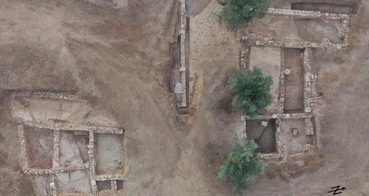 Χιλιομόδι: Στο «φως» μαρμάρινα λουτρά, αγγεία, κεραμικά (εικόνες)