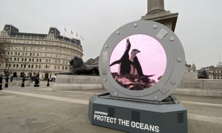 Λονδίνο: Μία τεράστια πύλη δείχνει τι συμβαίνει σε πραγματικό χρόνο στην Ανταρτική