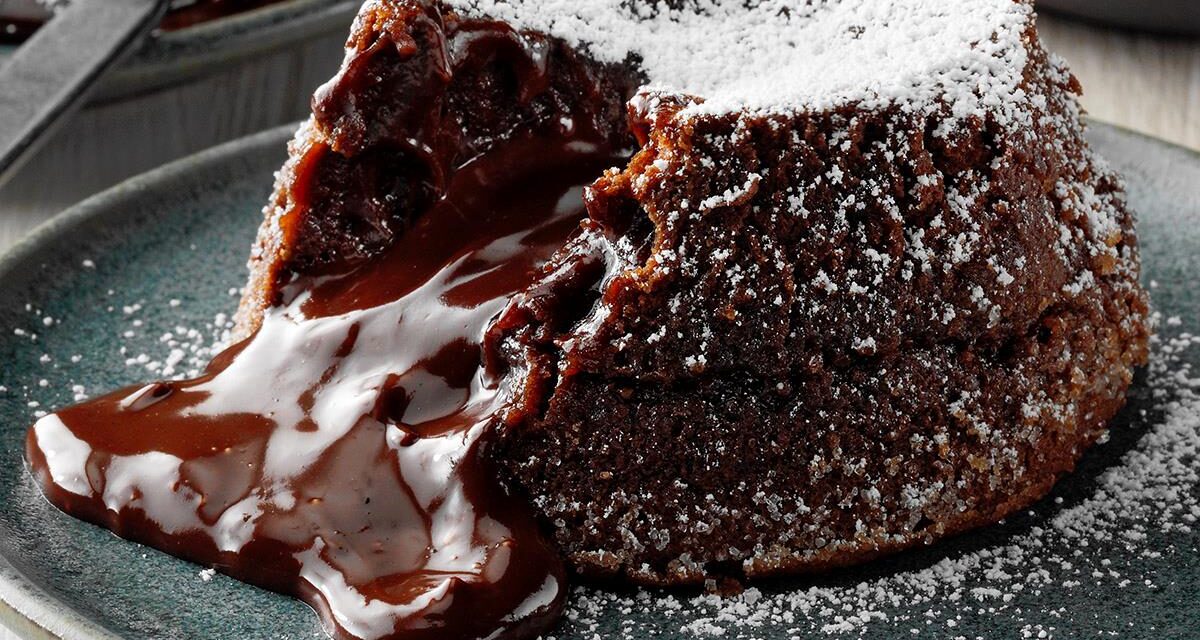 Lava Cake: To πιο απολαυστικό γλυκό με υγρή σοκολάτα