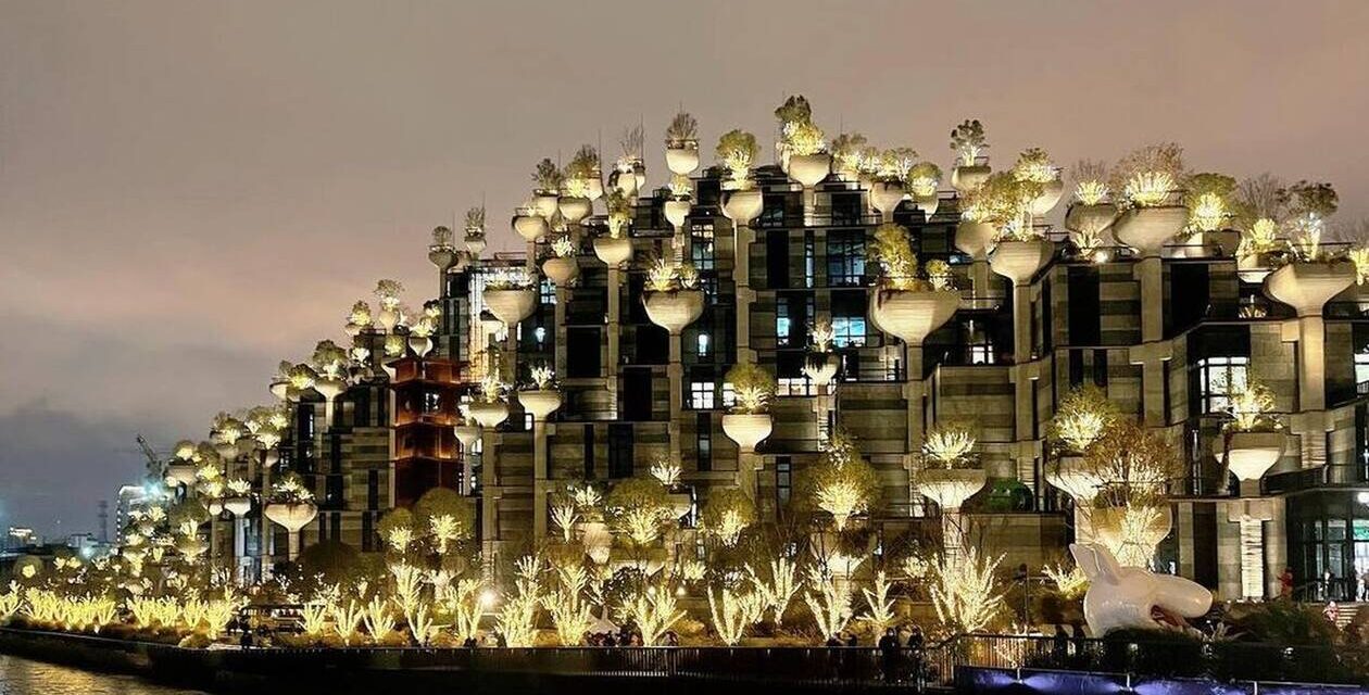 Σαγκάη: 1.000 Trees, «οι κρεμαστοί κήποι της Βαβυλώνας» ξεφυτρώνουν μέσα από κτήρια