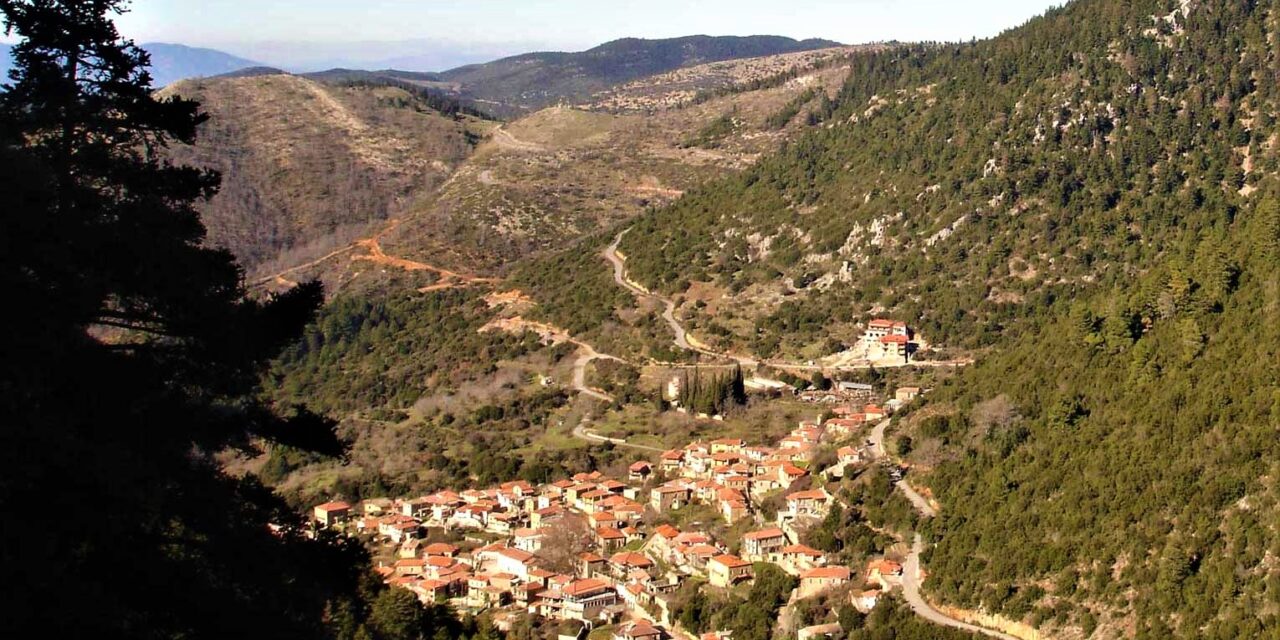 Τζίτζινα: Το “κρυμμένο” χωριό του Πάρνωνα