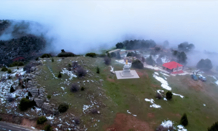 Μια Βουδιστική Στούπα στα βουνά της Κορινθίας