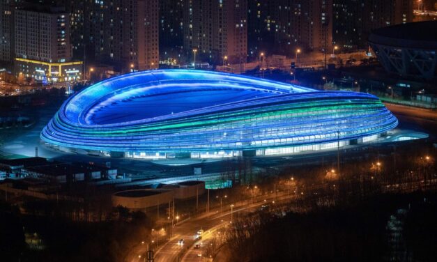 Πεκίνο: Ένα παλάτι από πάγο – Το στάδιο των χειμερινών Ολυμπιακών Αγώνων 2022 κόβει την ανάσα