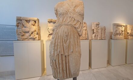 Παράδοση του αγάλματος της Αθηνάς στο Μουσείο Antonino Salinas, στο Παλέρμο