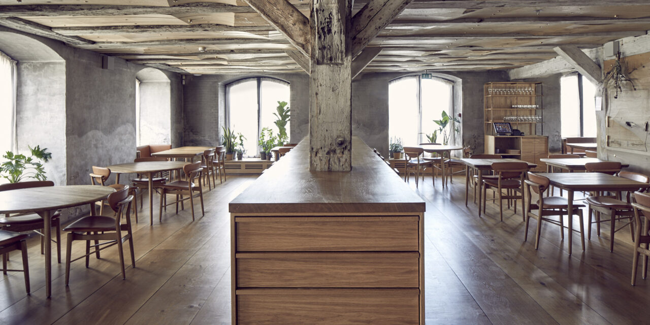 Γαλλία: Μία αποθήκη ξυλουργείου των μέσων του 19ου αιώνα μετατράπηκε σε εστιατόριο υψηλής γαστρονομίας