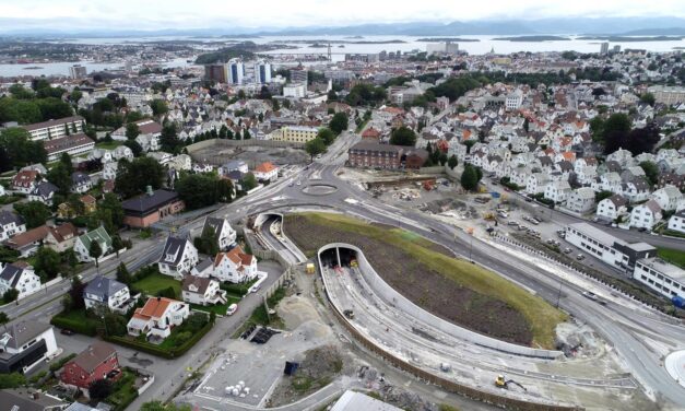 Εσείς γνωρίζετε που βρίσκεται η μακρύτερη και βαθύτερη υποθαλάσσια σήραγγα στον κόσμο; (vid