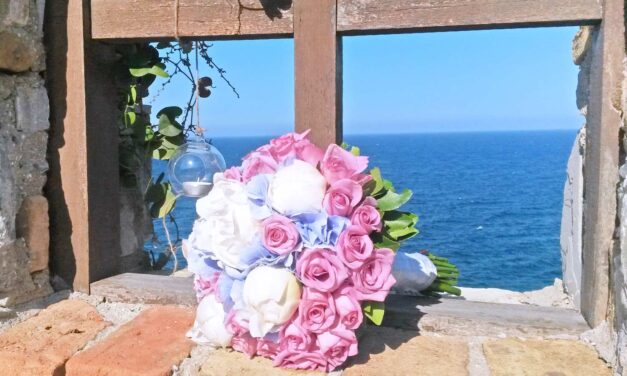 Ένα ελληνικό νησί στους καλύτερους προορισμούς για γαμήλια ταξίδια – Και δεν είναι η Σαντορίνη