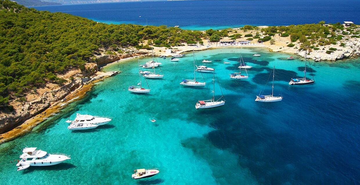 Το παραδεισένιο νησί με το μυστικό τούνελ και τους ξεχωριστούς κατοίκους (Βίντεο)